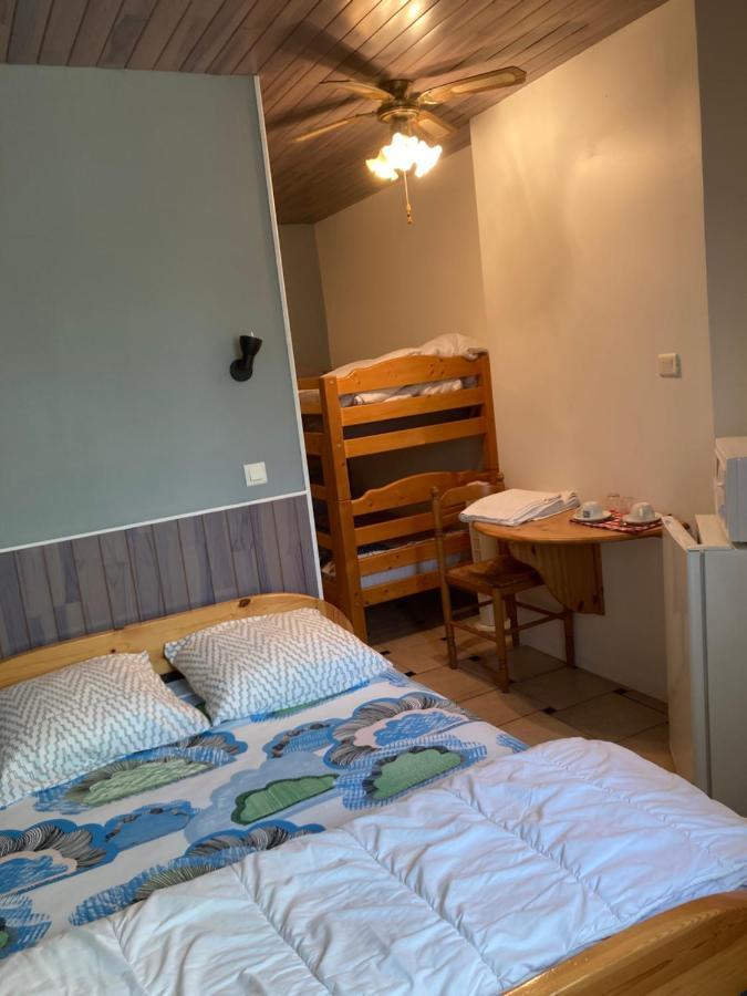 Le Robinson Bed & Breakfast มาร์เซย็อง ภายนอก รูปภาพ
